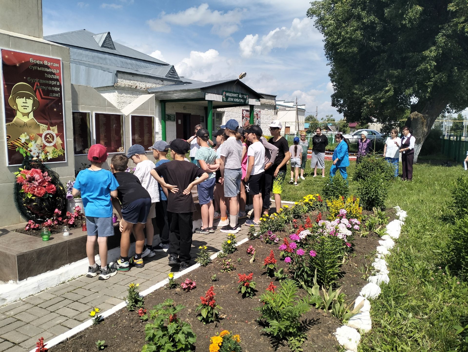 В Иж-Бобьинском Доме культуры состоялось памятное мероприятие к 22 июня
