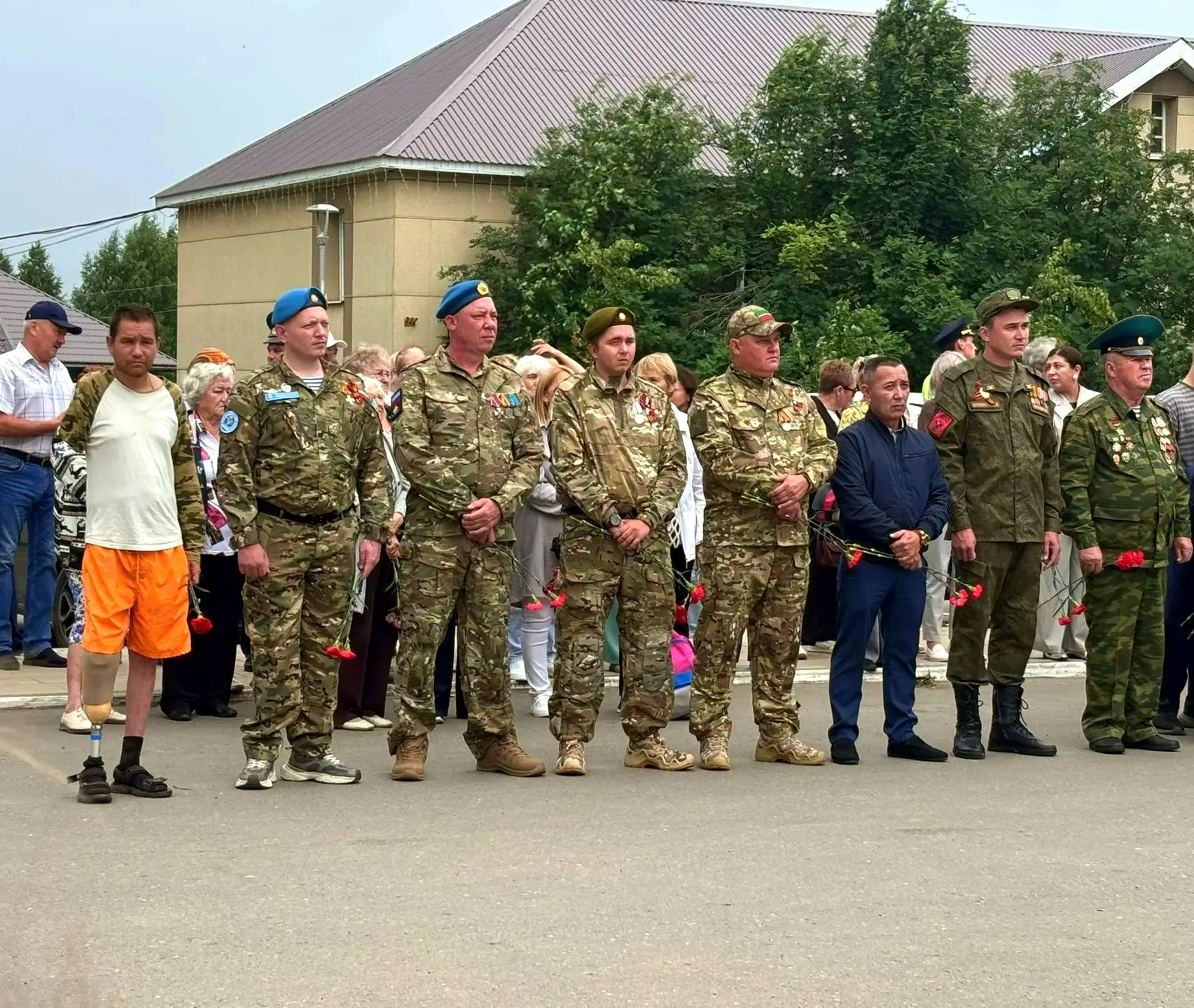 На площади Победы в Агрызе прошла церемония ко Дню памяти и скорби