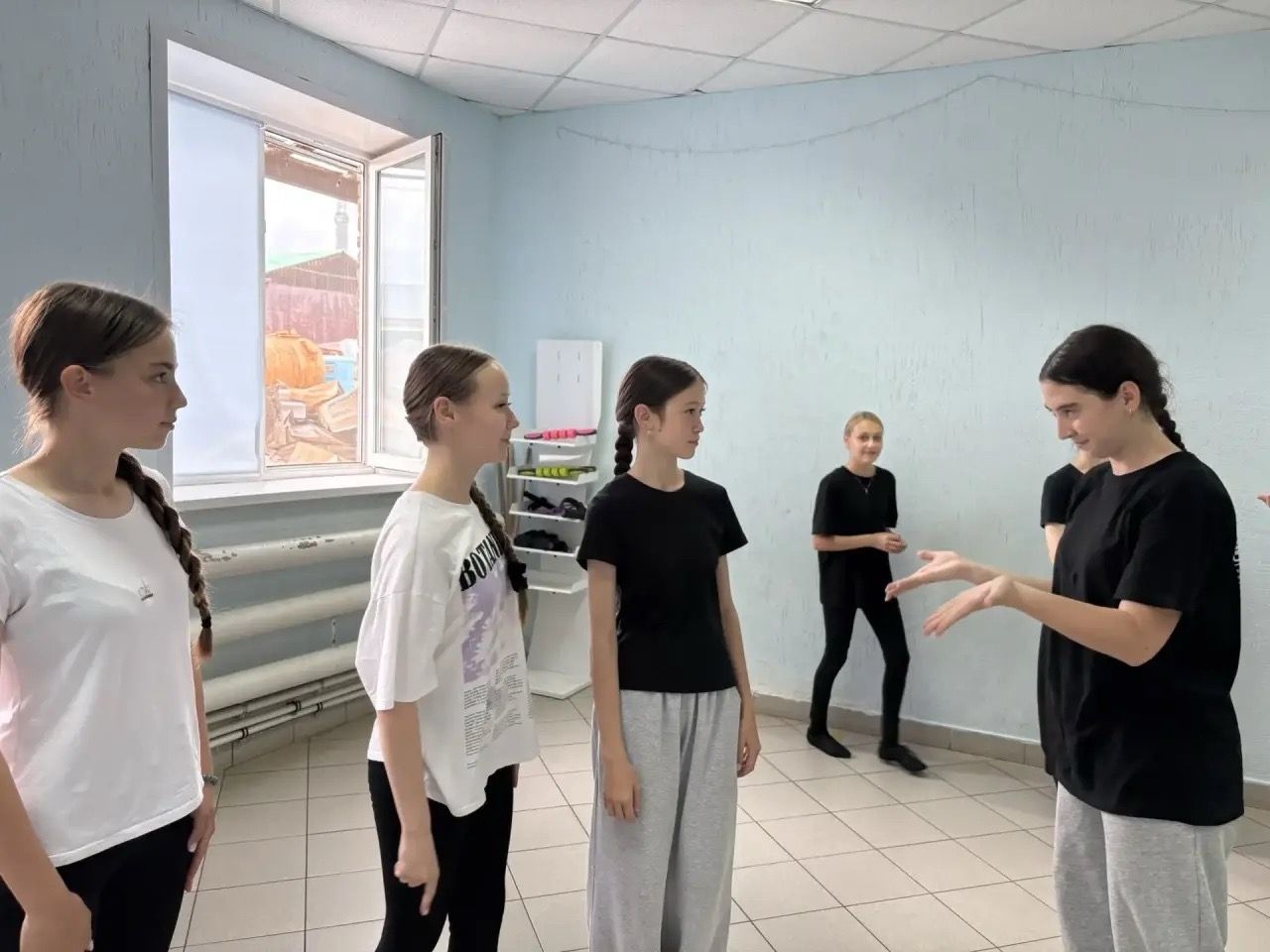 В Агрызе прошёл мастер-класс по актёрскому мастерству «Голос, движение, образ»