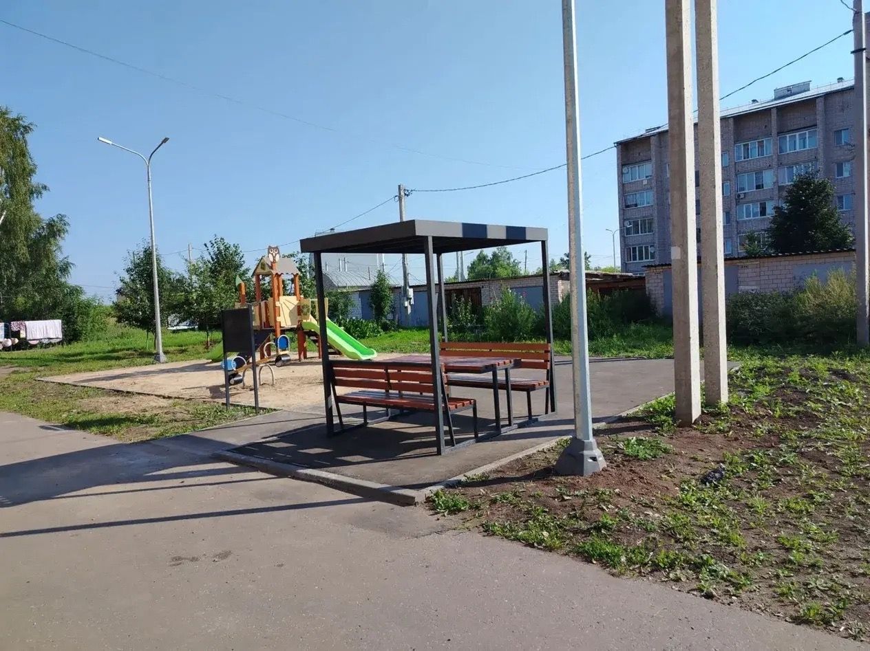 В Агрызе обсудили подготовку к отопительному сезону и благоустройство дворов