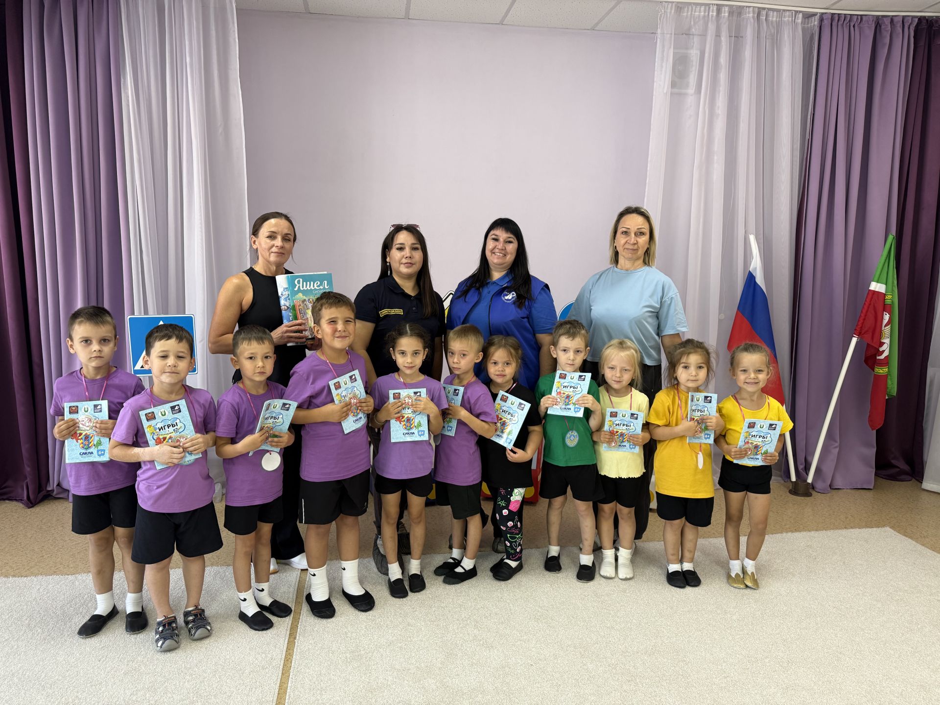 В детском саду №6 прошла игра «Академия юных спасателей» по правилам дорожного движения