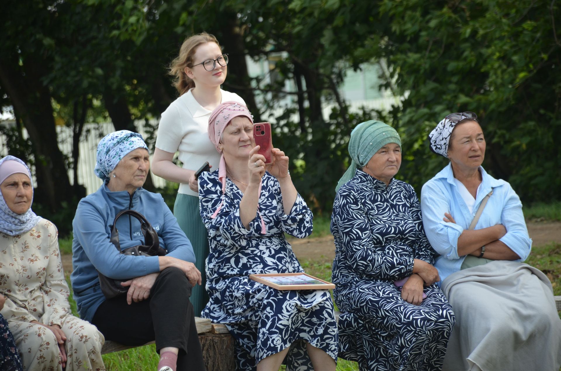 Связующий мост времен: презентация книги «Сукман — родина предков» прошла в родном селе авторов