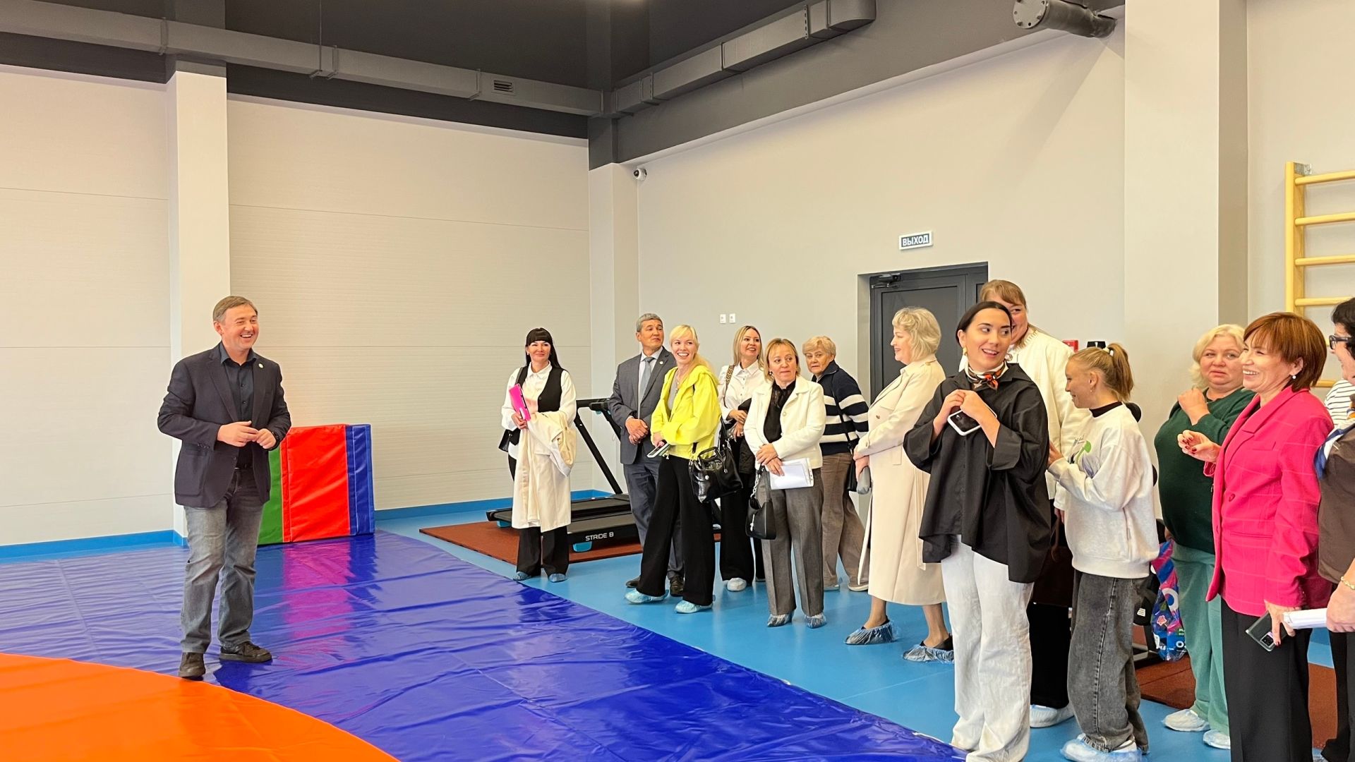 Глава Агрызского района Ленар Нургаянов провёл встречу с работниками социальной сферы