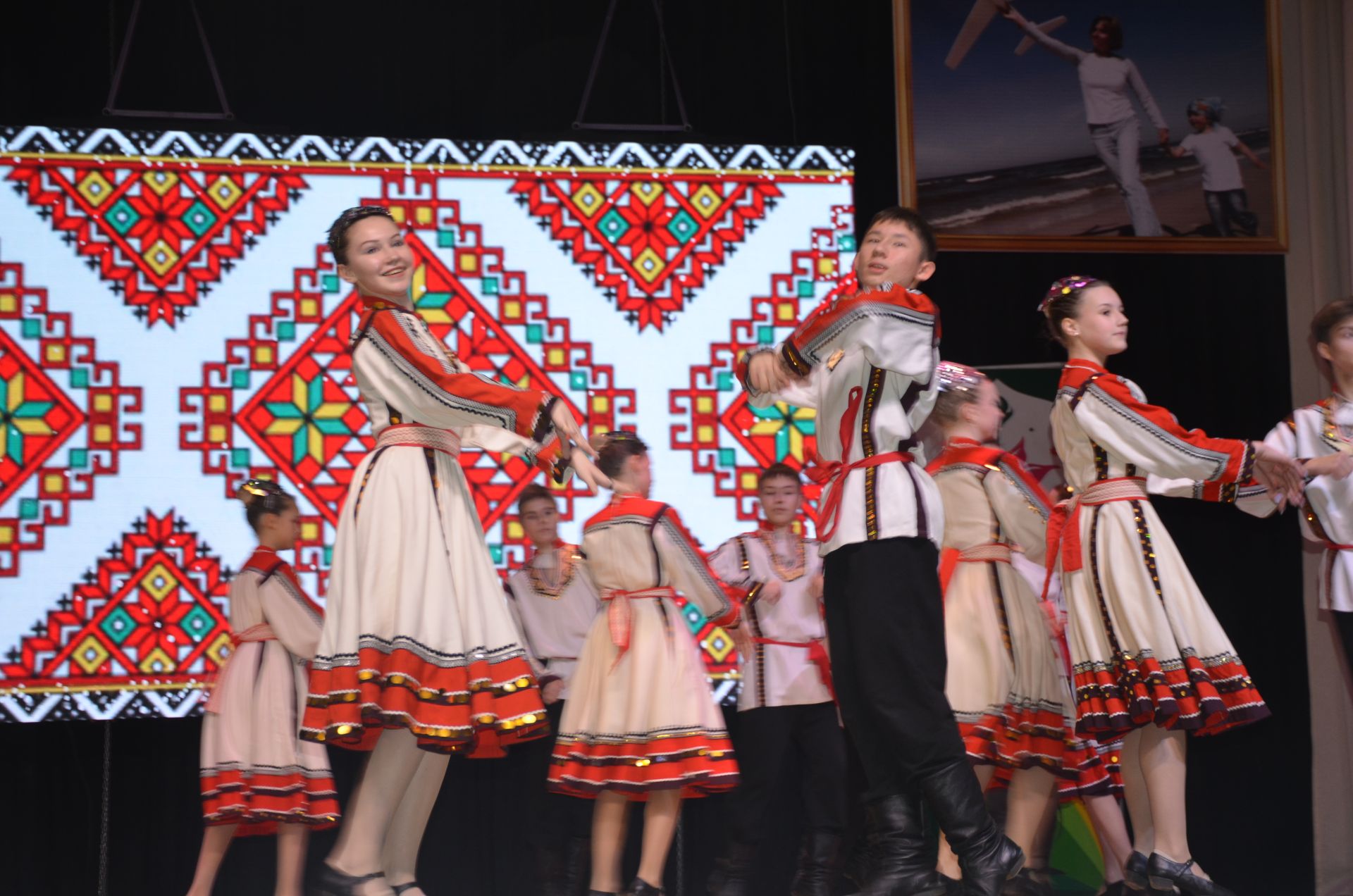 Концерт ко Дню матери