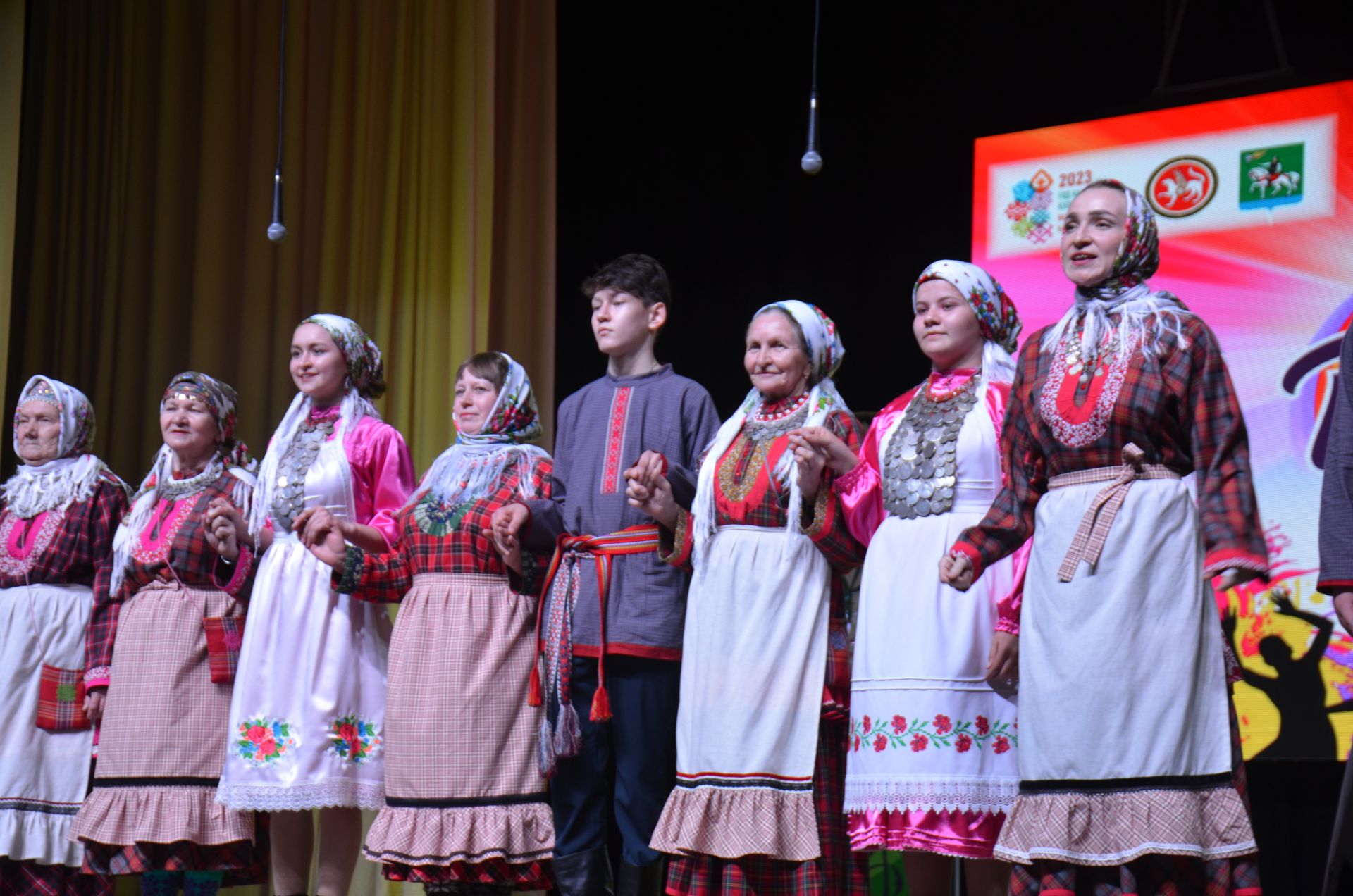 Гала-концерт районного фестиваля "Радуга культур"