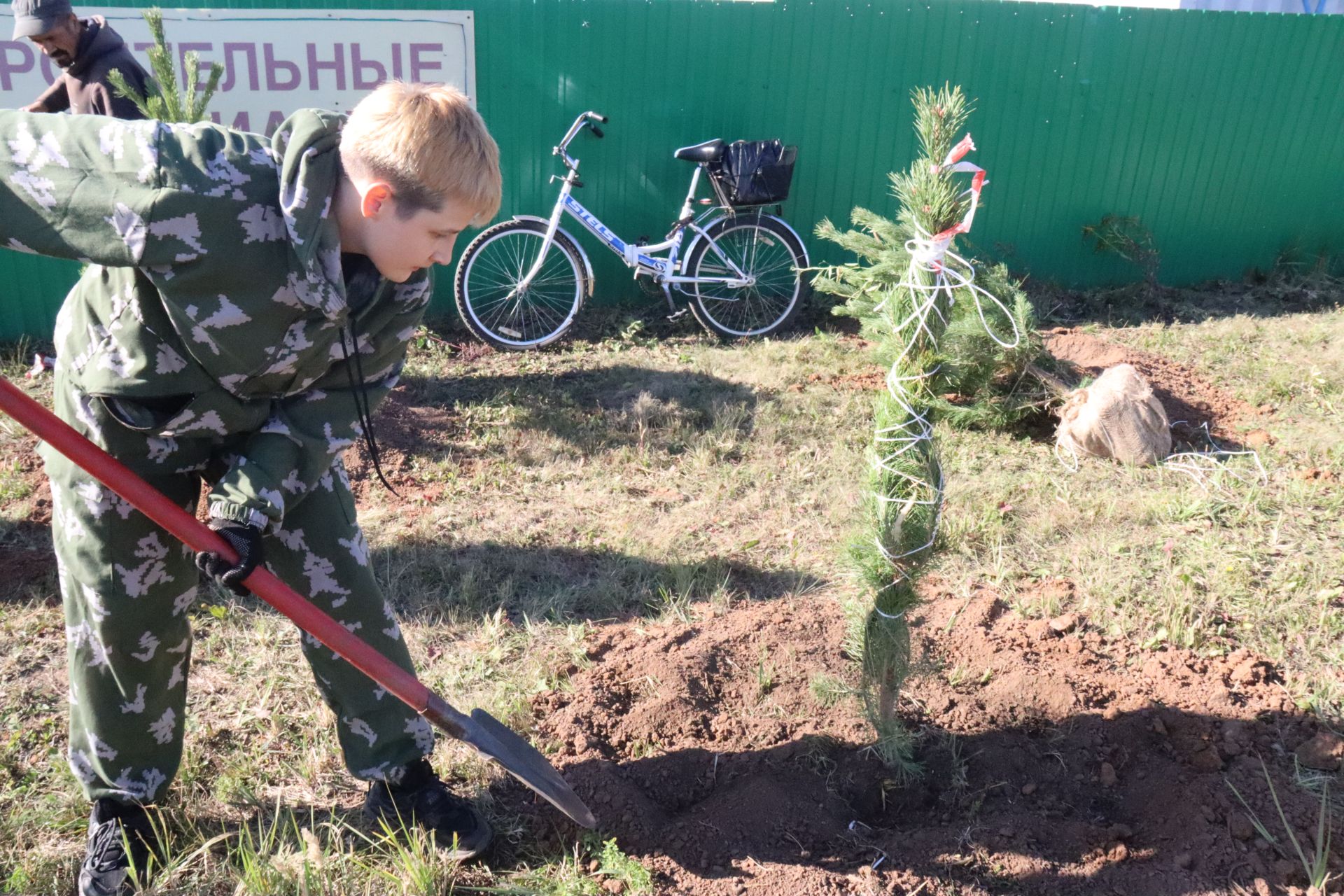 Новая аллея в честь Асафа Абдрахманова в Агрызе