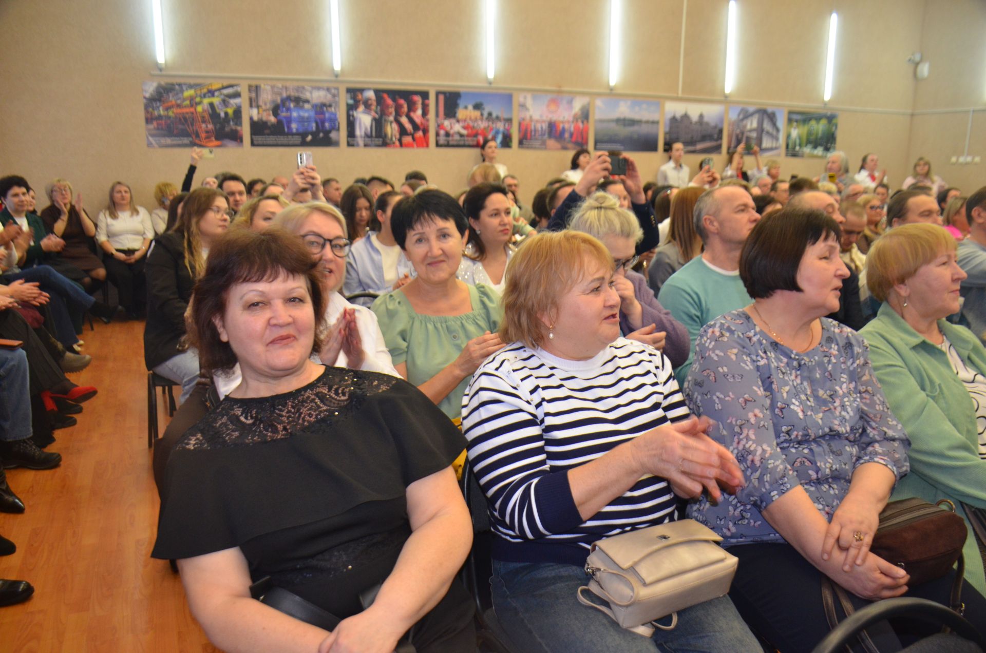 3-я городская школа отпраздновала 75-летний юбилей