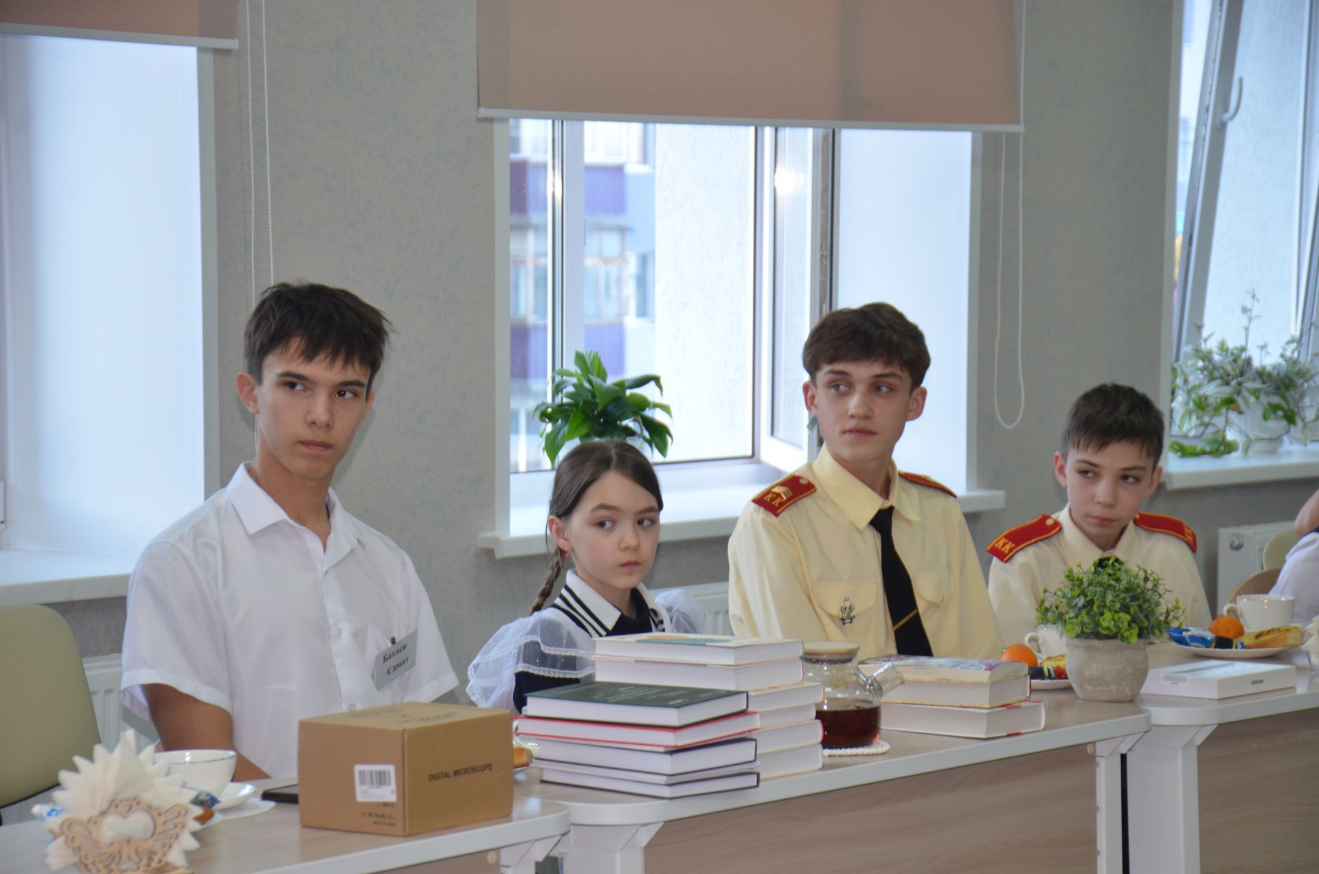 Круглый стол с участием главы района с победителями акции "Одаренные дети глубинки"