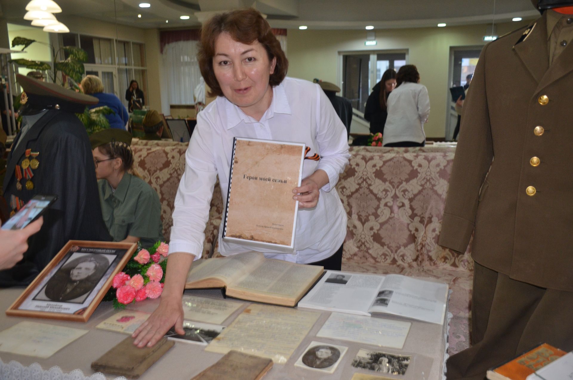 Триумф талантов: в Агрызском районе прошёл гала-концерт «Радуга культур»