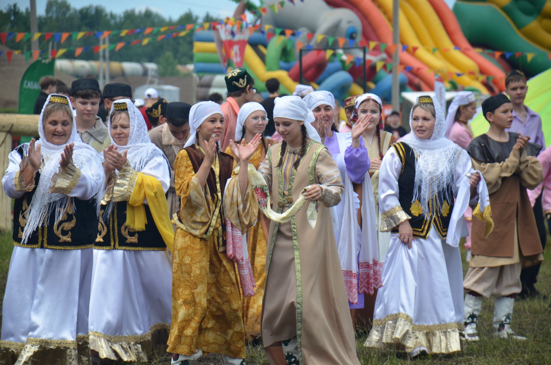 В Агрызе состоялся народный татарский праздник - Сабантуй