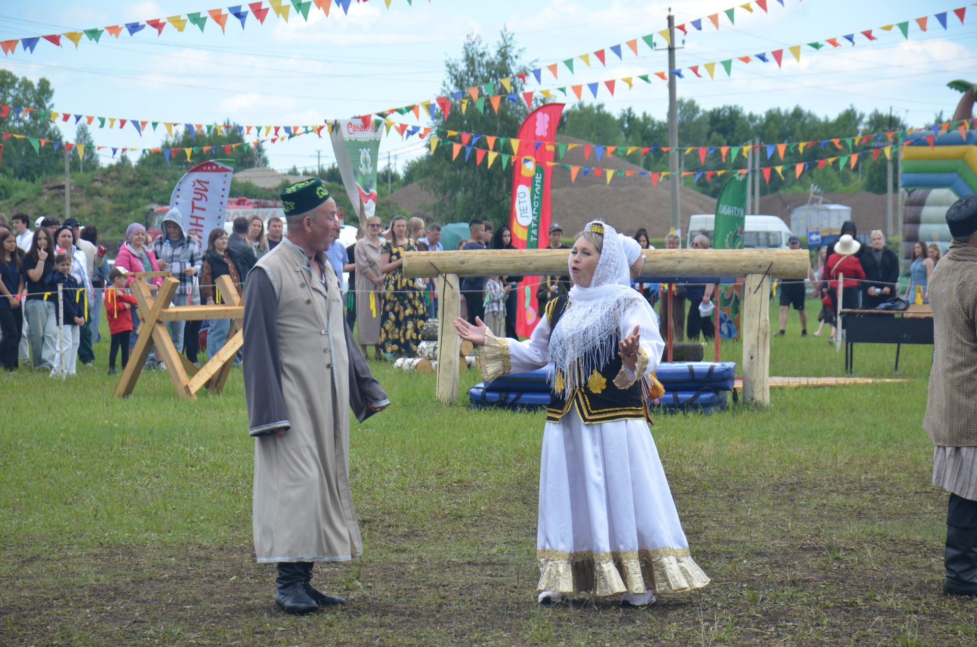 В Агрызе состоялся народный татарский праздник - Сабантуй