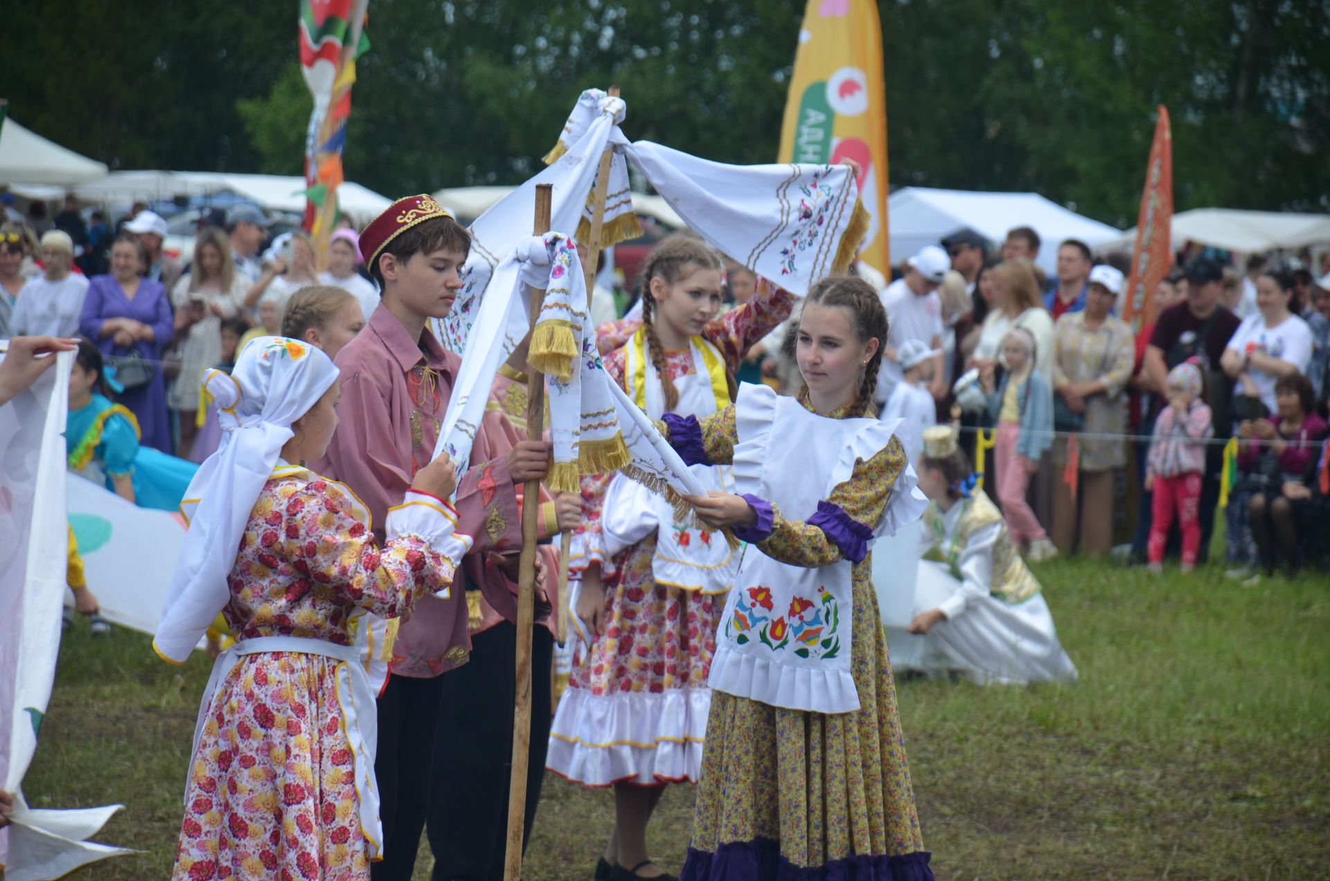 В Агрызе состоялся народный татарский праздник - Сабантуй