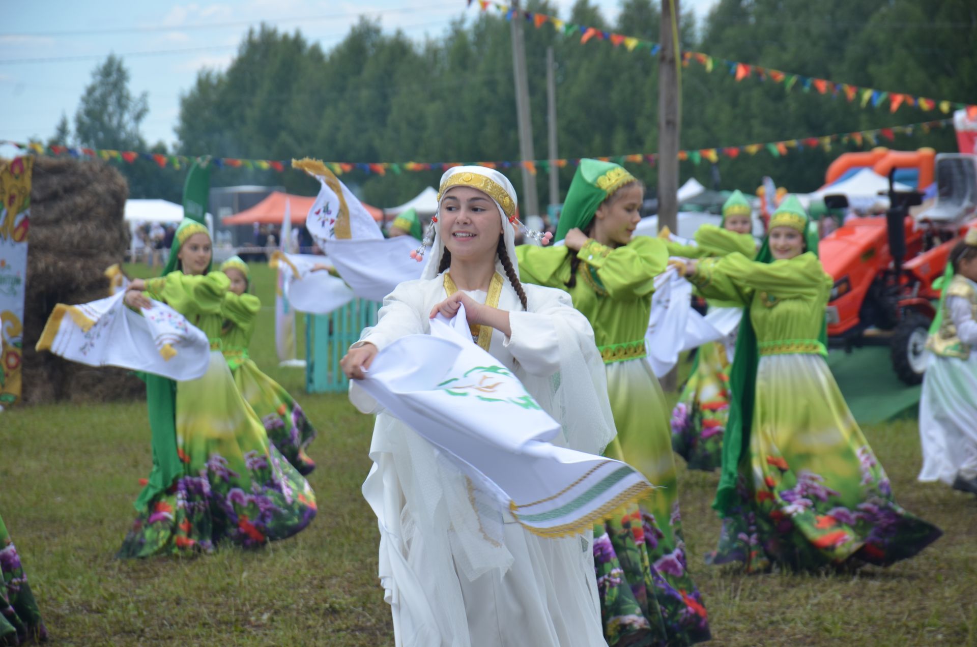 В Агрызе состоялся народный татарский праздник - Сабантуй