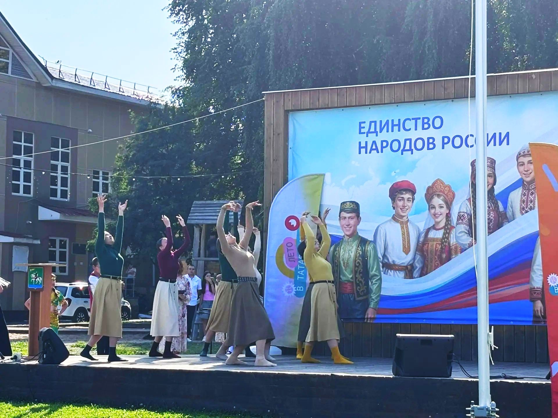Межрегиональный фестиваль семейного творчества «Солнышко в ладошках» - 2026