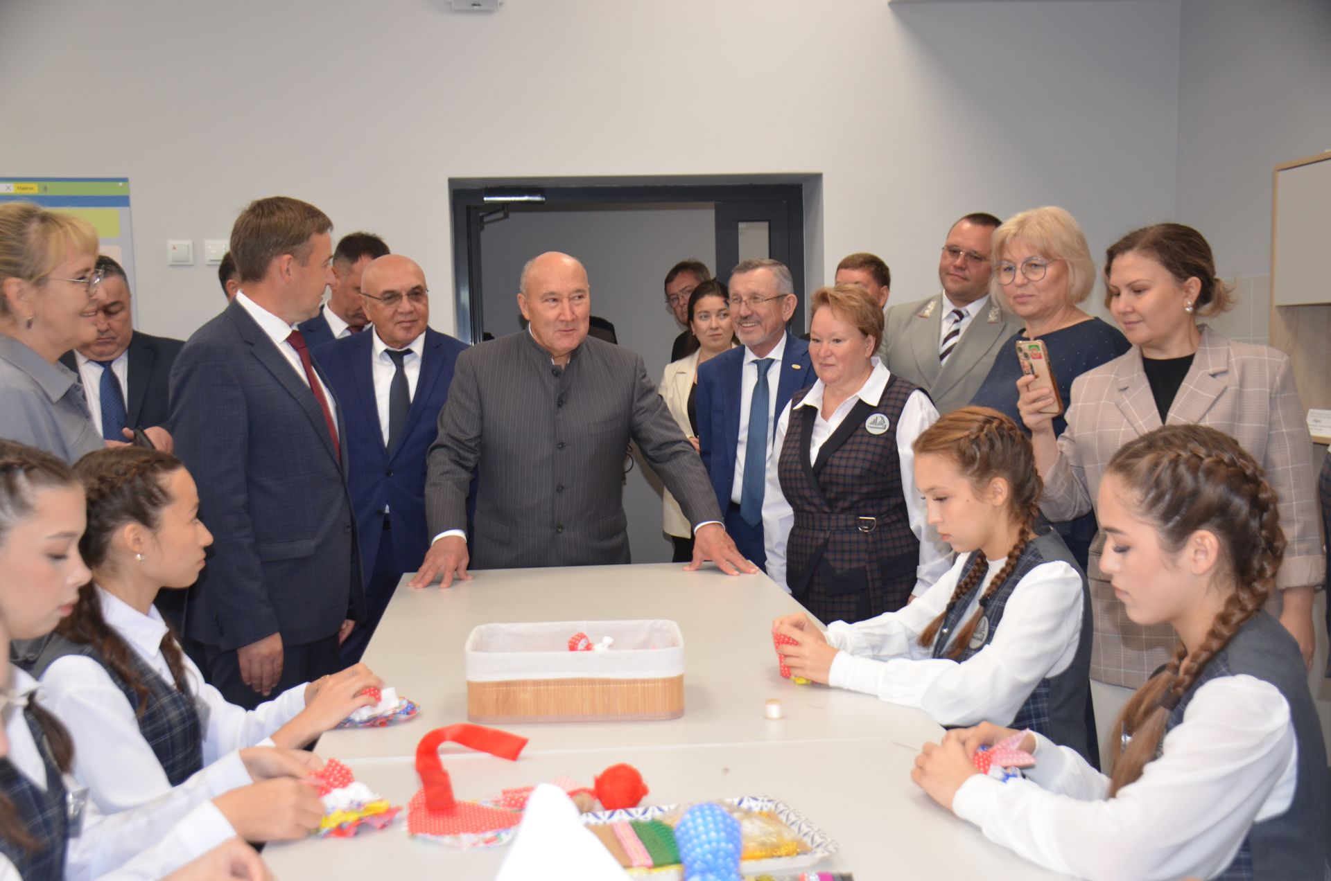 В Агрызе открылась новая гимназия №1 имени Асафа Абдрахманова
