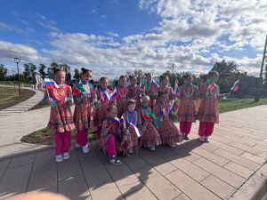 В Агрызе открыли новую многофункциональную спортивную площадку в парке «Локомотив»
