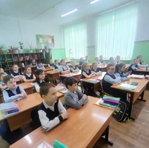 Учащимся школы №4 напомнили правила ПДД