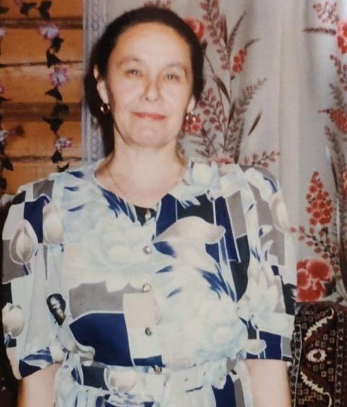 Гөлнур СИМАКОВА: Әниебез алдында мин бүген баш иям..