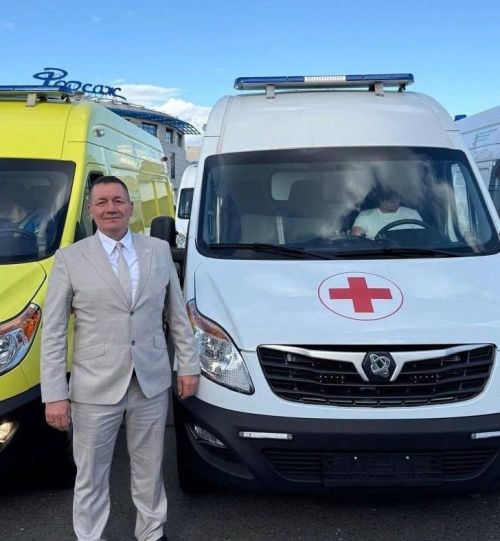 Агрызской ЦРБ вручили новые автомобили скорой медицинской помощи