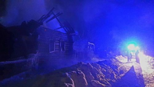 Недалеко от Агрыза сгорел дом