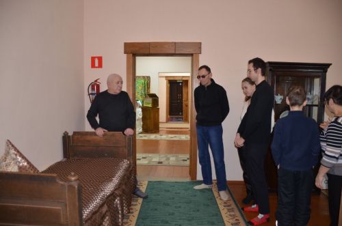 В новогодние каникулы музей села Иж-Бобьи с радостью принимает посетителей