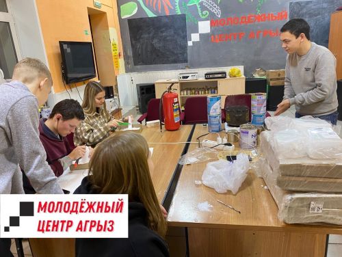 В Агрызе продолжается изготовление окопных свечей