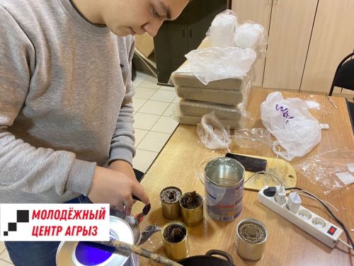 В Агрызе продолжается изготовление окопных свечей