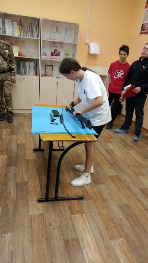 В Агрызе открылись Военно-спортивные игры «Юнармейские старты» (ФОТОРЕПОРТАЖ)