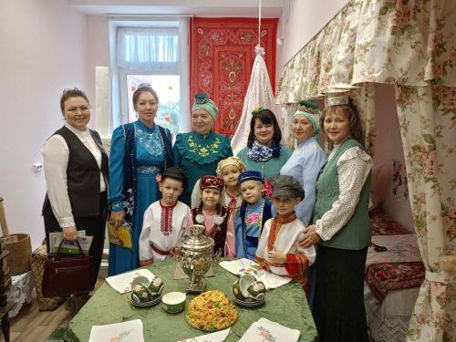 Ульян өлкәсендә “Ак калфак” оешмасының күчмә утырышы үтте