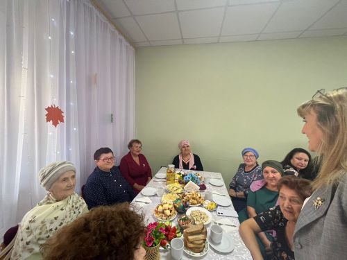 В Агрызе чествовали ветеранов педагогики, бывших заведующих детскими садами (ФОТО)