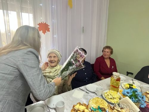 В Агрызе чествовали ветеранов педагогики, бывших заведующих детскими садами (ФОТО)