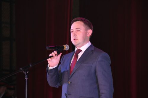 Глава Агрызского района Ленар Нургаянов поздравил педагогов с Днем учителя