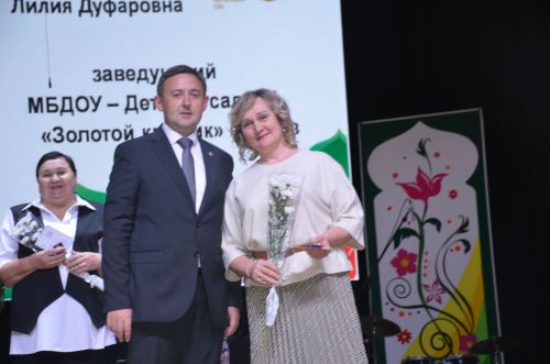 В День учителя в Агрызе состоялось торжественное награждение (ФОТО)