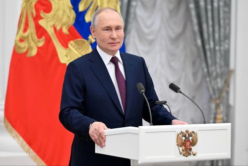 Глава Агрызского муниципального района: «Все положительные изменения, которые мы видим сейчас, неотъемлемо связаны с именем Президента»