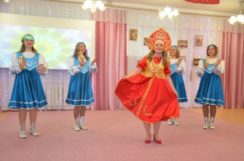 Между городскими детскими садами прошел конкурс «Дружная семья народов» (ФОТО)