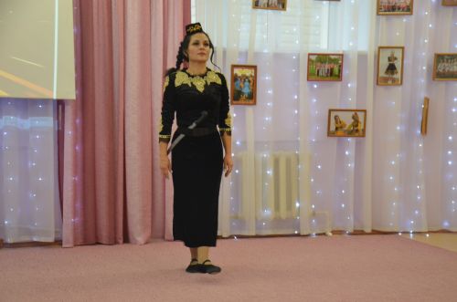 Между городскими детскими садами прошел конкурс «Дружная семья народов» (ФОТО)