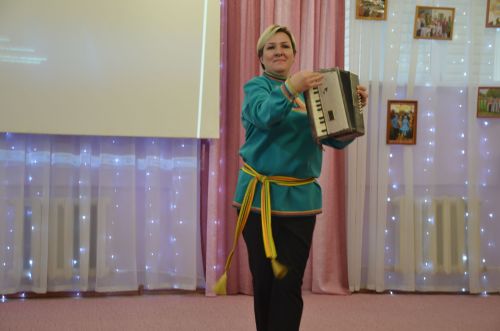 Между городскими детскими садами прошел конкурс «Дружная семья народов» (ФОТО)