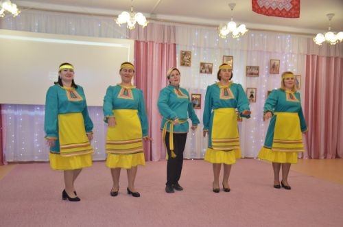 Между городскими детскими садами прошел конкурс «Дружная семья народов» (ФОТО)