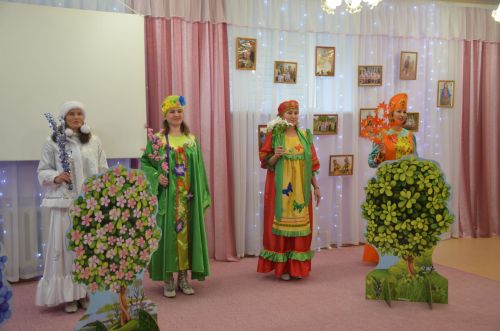 Между городскими детскими садами прошел конкурс «Дружная семья народов» (ФОТО)