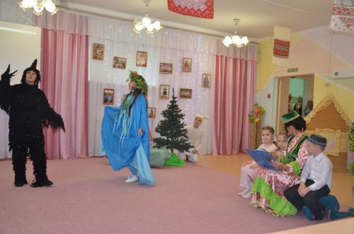 Между городскими детскими садами прошел конкурс «Дружная семья народов» (ФОТО)