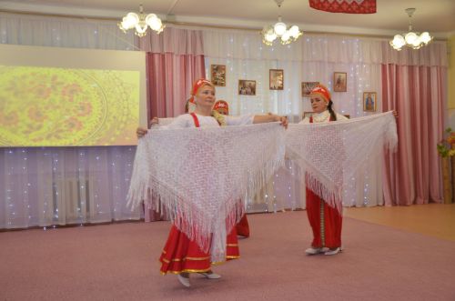 Между городскими детскими садами прошел конкурс «Дружная семья народов» (ФОТО)