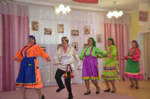 Между городскими детскими садами прошел конкурс «Дружная семья народов» (ФОТО)