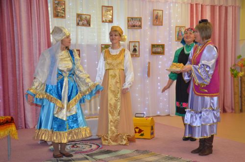 Между городскими детскими садами прошел конкурс «Дружная семья народов» (ФОТО)
