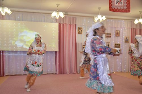Между городскими детскими садами прошел конкурс «Дружная семья народов» (ФОТО)