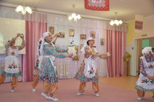 Между городскими детскими садами прошел конкурс «Дружная семья народов» (ФОТО)