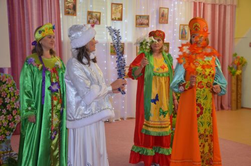 Между городскими детскими садами прошел конкурс «Дружная семья народов» (ФОТО)