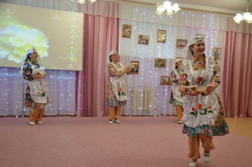 Между городскими детскими садами прошел конкурс «Дружная семья народов» (ФОТО)