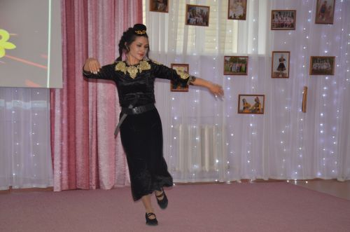 Между городскими детскими садами прошел конкурс «Дружная семья народов» (ФОТО)