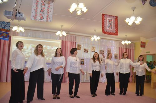 Между городскими детскими садами прошел конкурс «Дружная семья народов» (ФОТО)