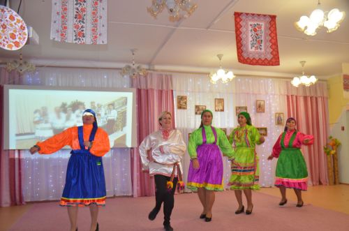 Между городскими детскими садами прошел конкурс «Дружная семья народов» (ФОТО)